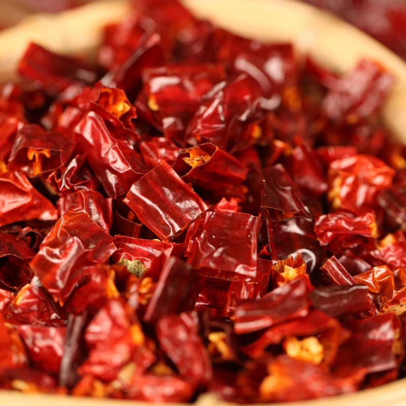 Erjingtiao dried chili segments in close-up